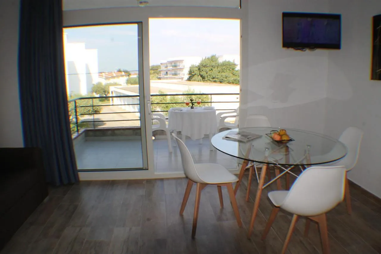 Agi Rescator Apartments Rosas