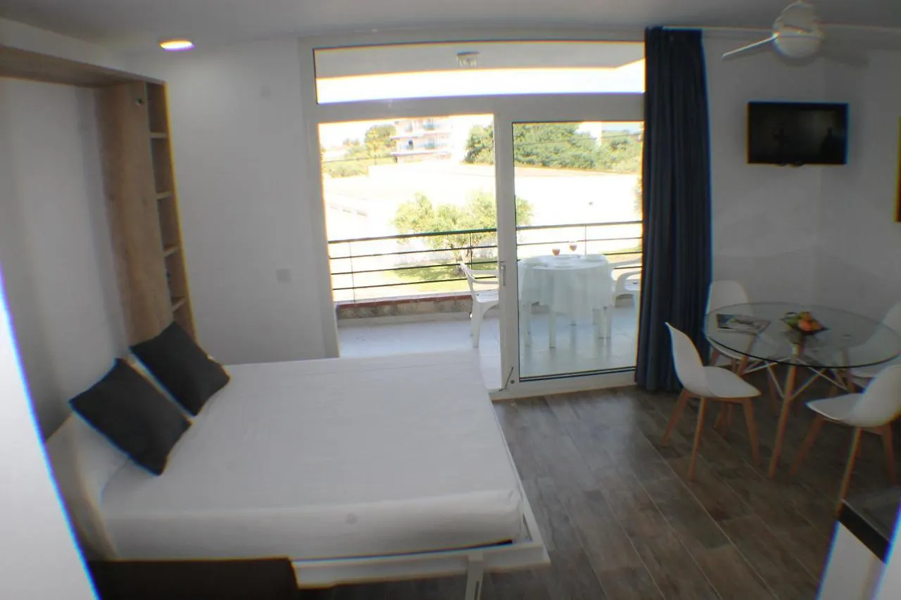 Agi Rescator Apartments Rosas