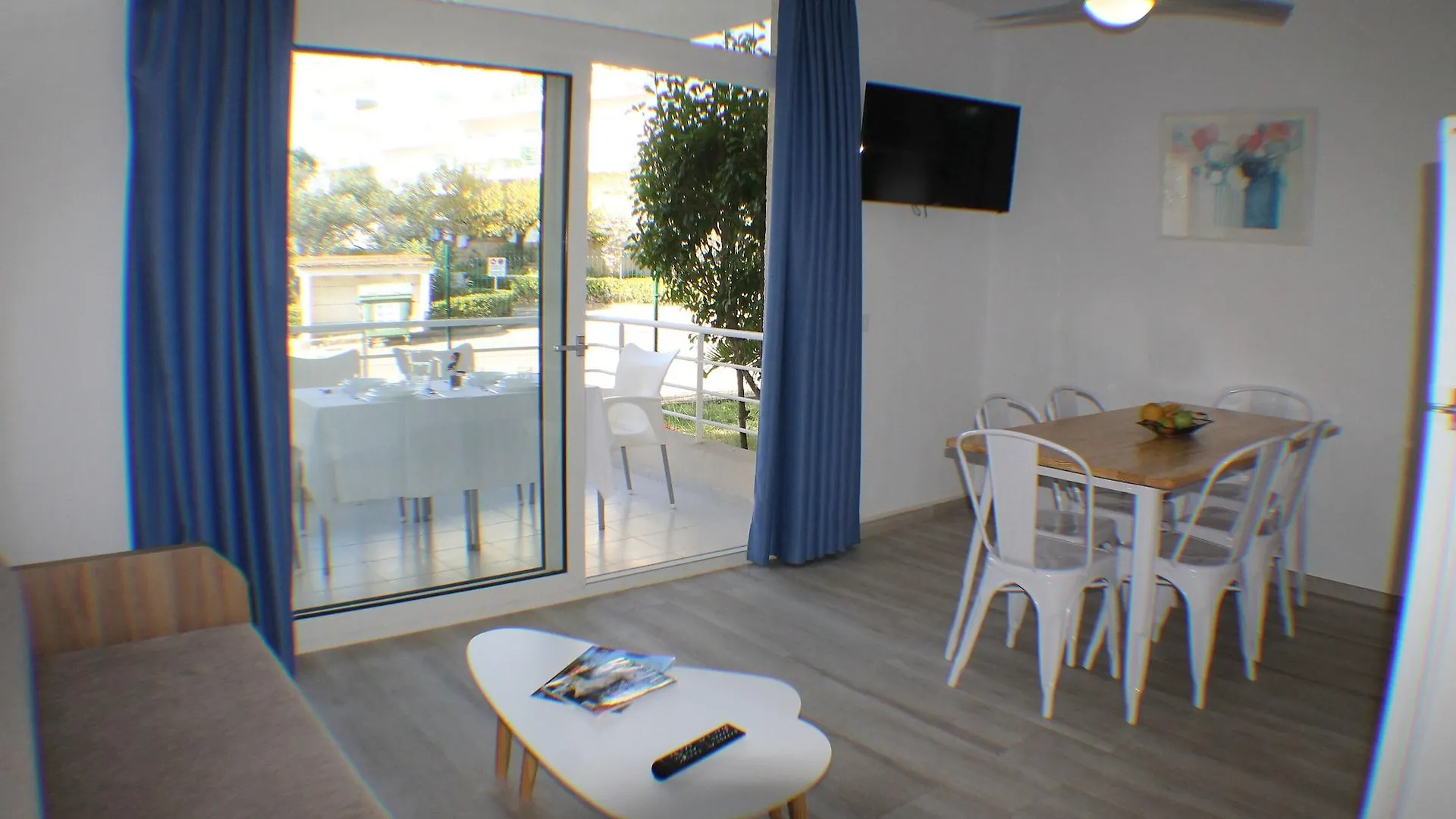 Agi Rescator Apartments Roses Spain